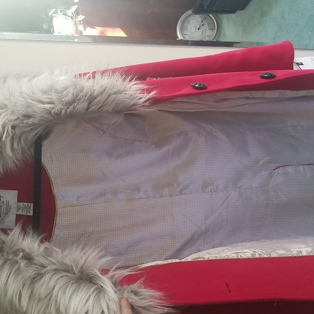 Coat - Picture 4 of 4